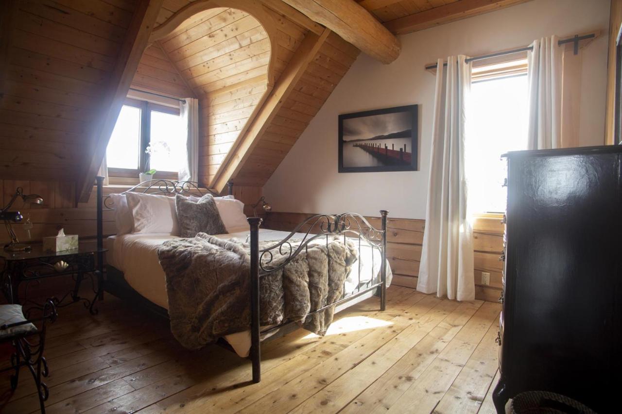 Hebergement "La Maison En Bois Rond" Sainte-Marie Kültér fotó
