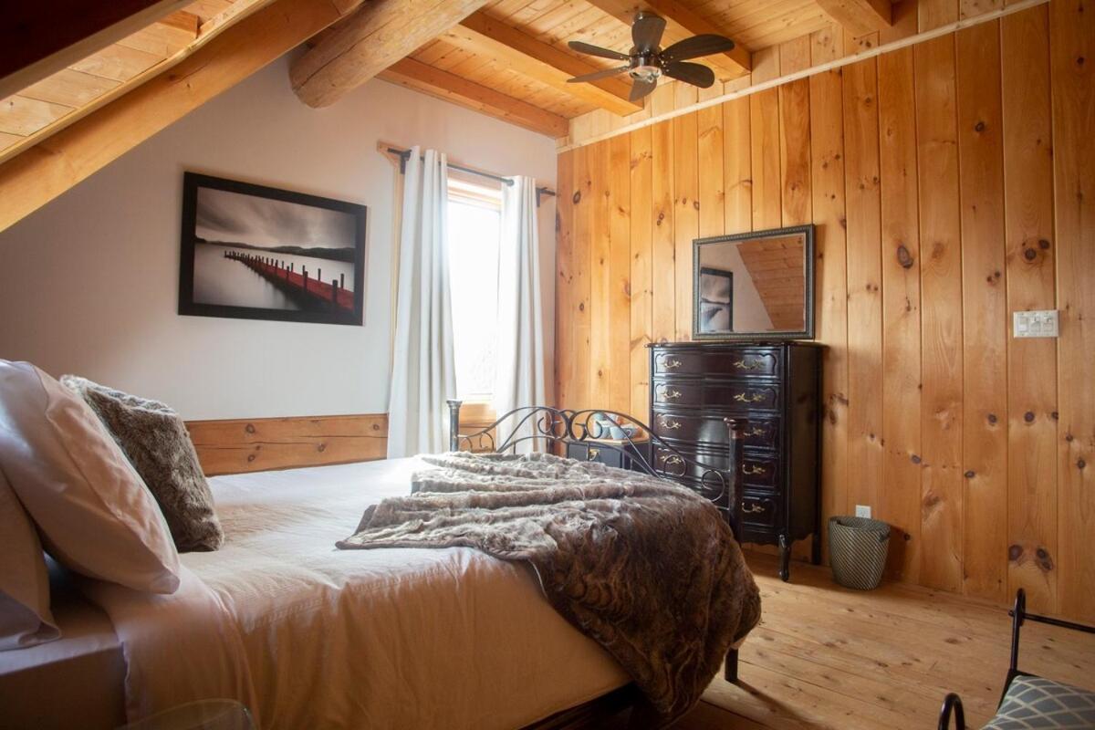 Hebergement "La Maison En Bois Rond" Sainte-Marie Szoba fotó